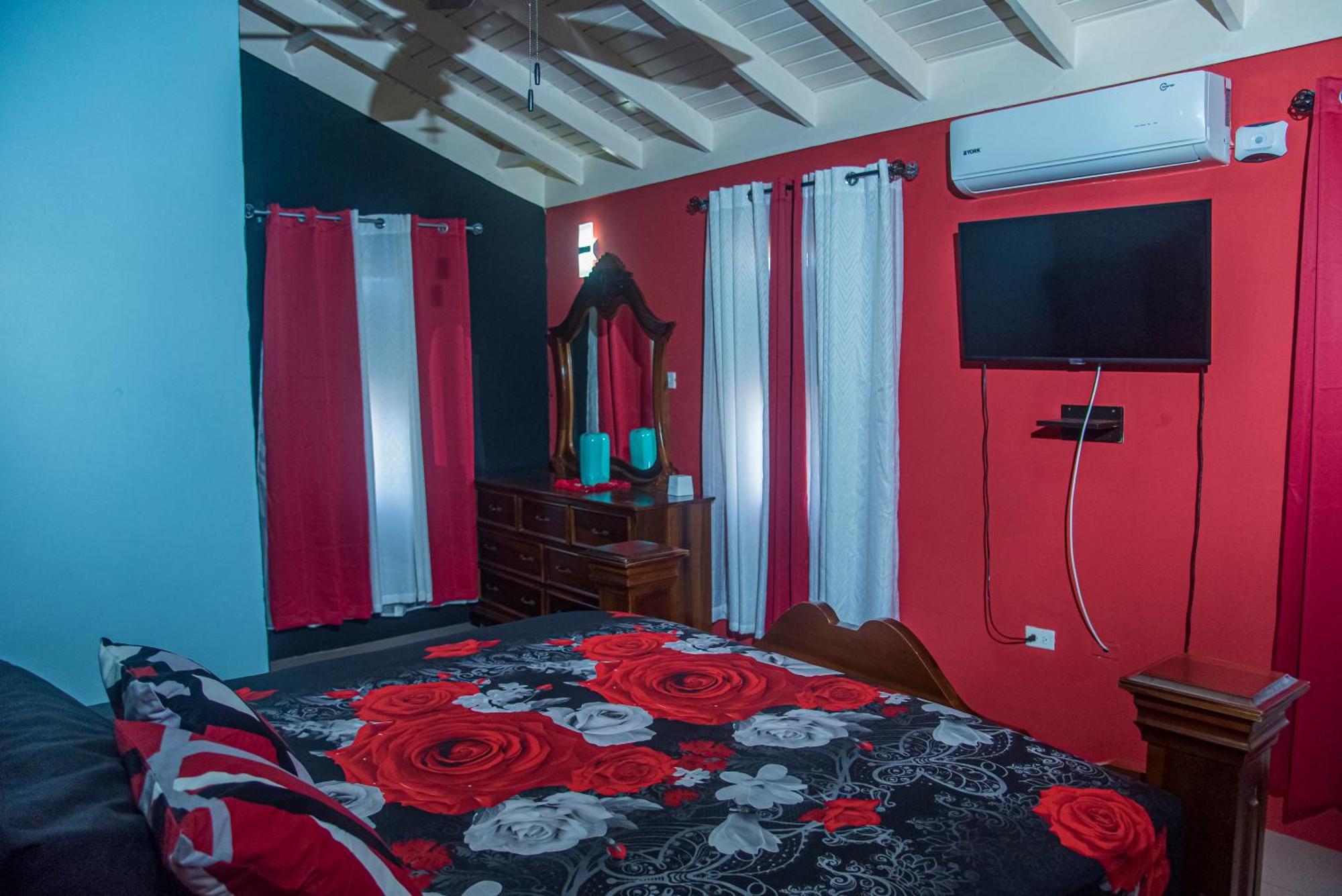 Paradise Villa Sleep 6 Private Pool Ocho Rios Eksteriør billede